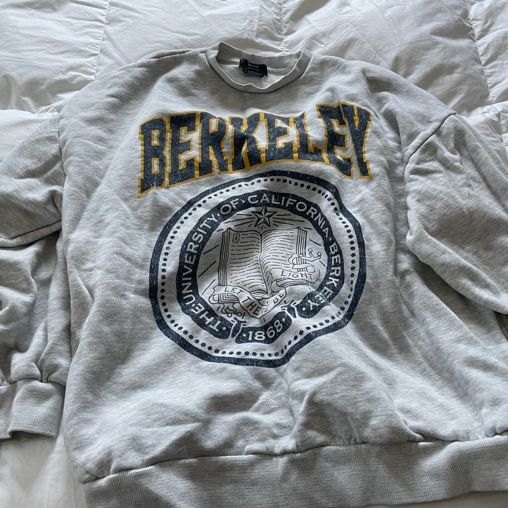 Berkeley bershka crewneck